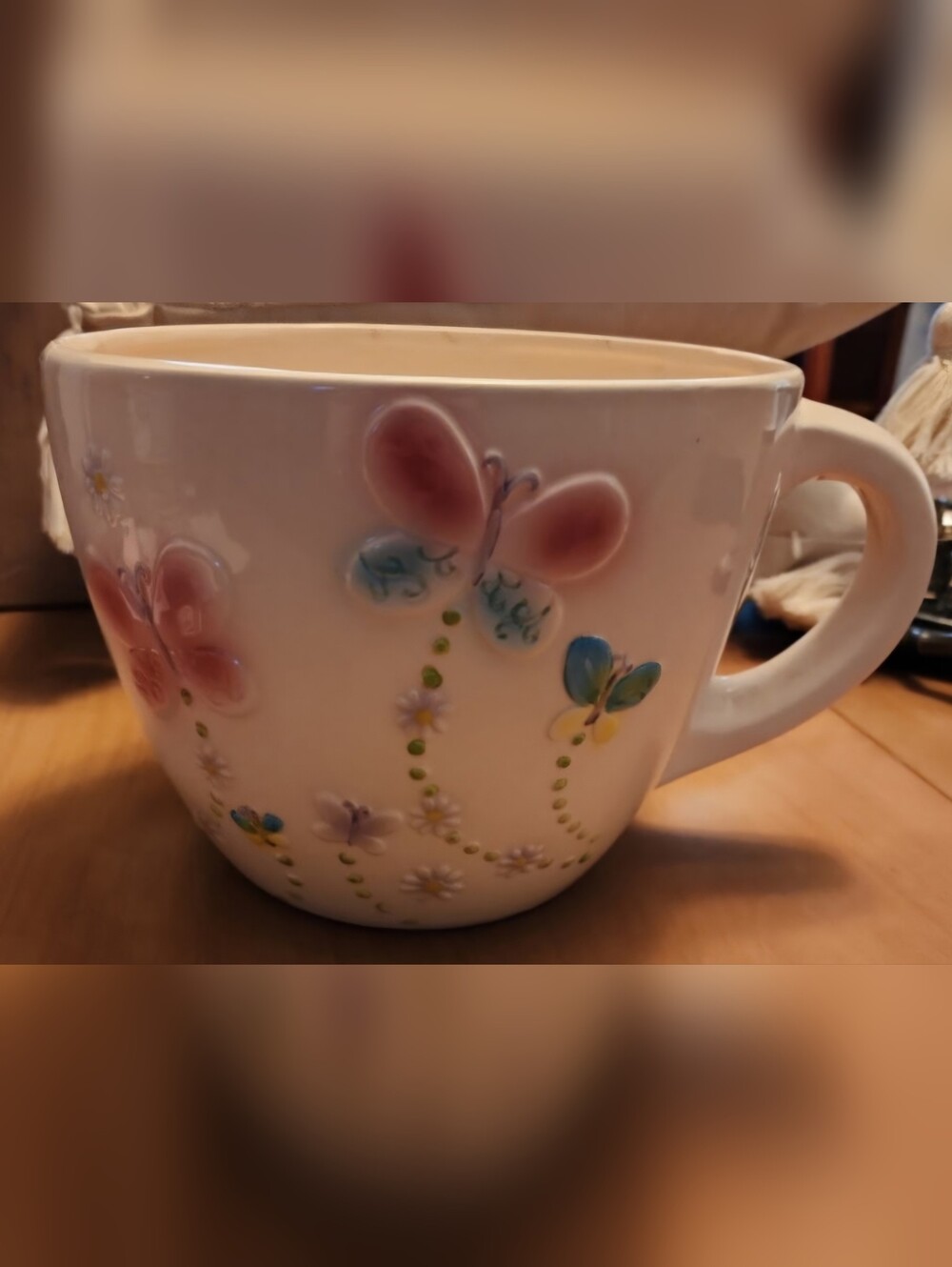 Decorative White Ceramic Butterfly Planter / Cachepot